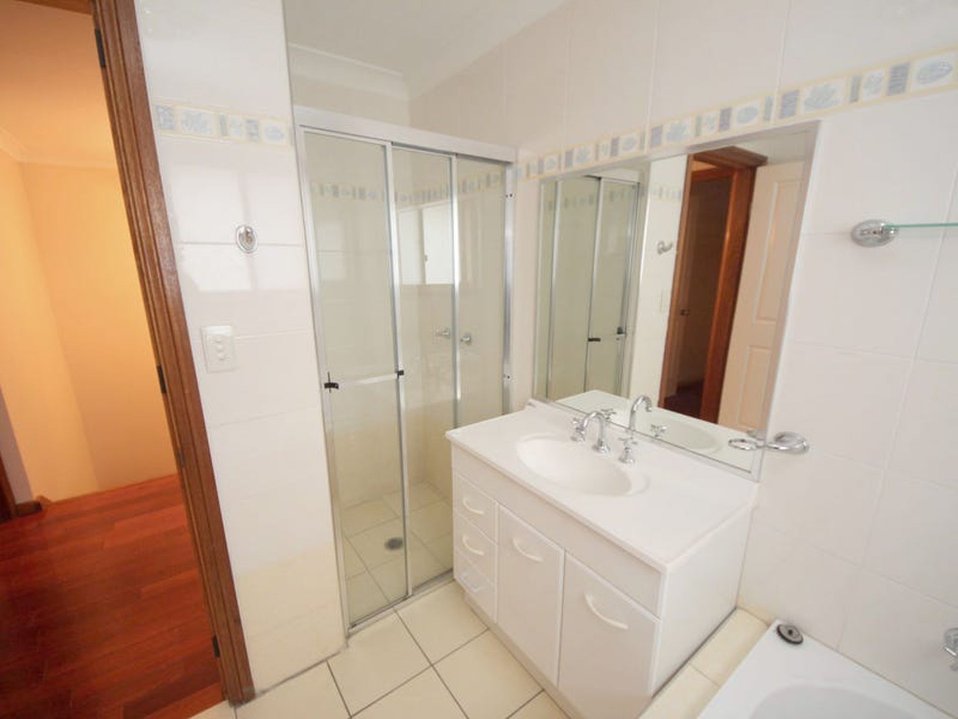 4A Quentin Street, Bass Hill