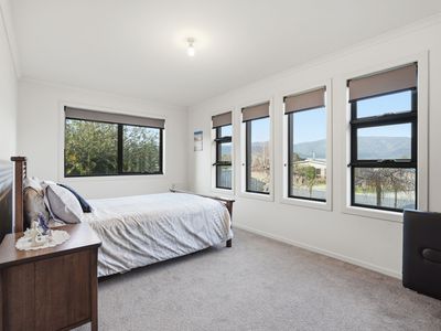 5 LARSEN COURT, Ranelagh