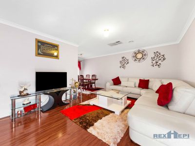 12 Arnica Close, Hampton Park
