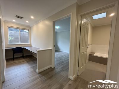 73A Parkway Road, Bibra Lake