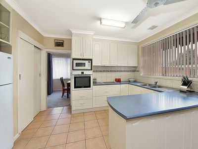 11 Henry Street, Keilor East