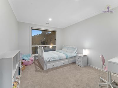 44 Scenic Drive, Point Cook