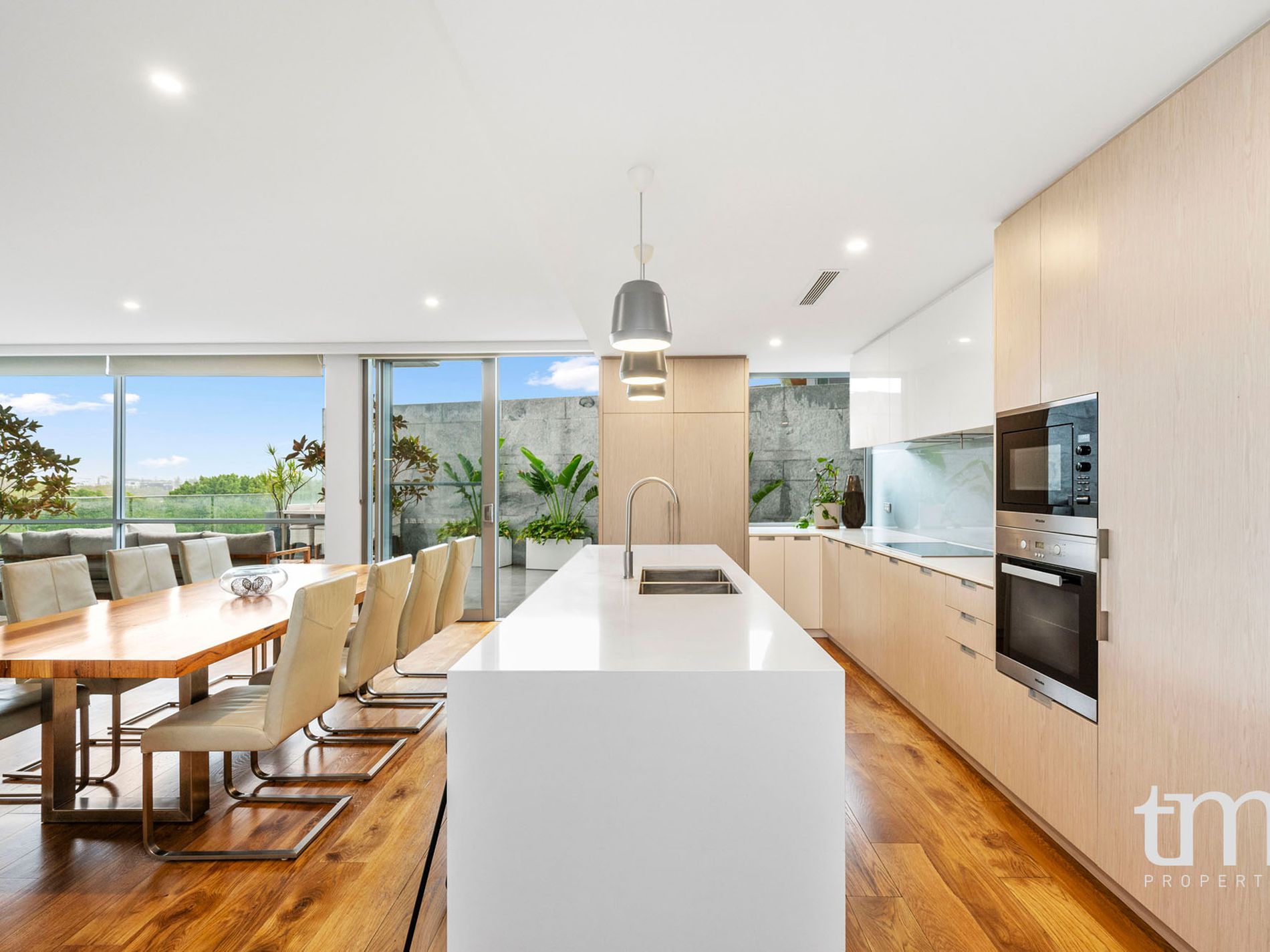 35 / 2 Milyarm Rise, Swanbourne
