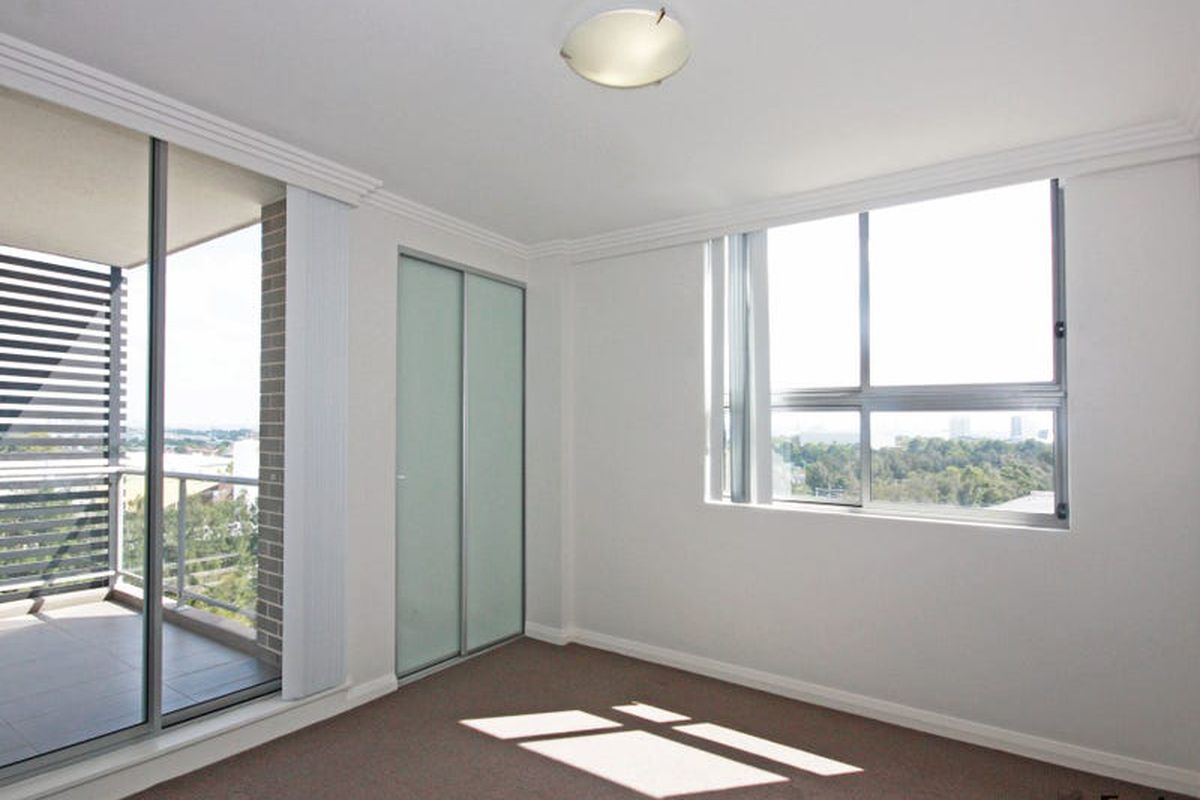 D412 / 81 Courallie Avenue, Homebush West