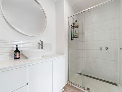 27 Bayvista Rise, Somerville