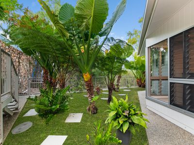 1 Seaview Court, Castle Hill