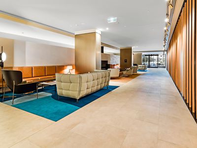 911 / 915 Collins Street, Docklands