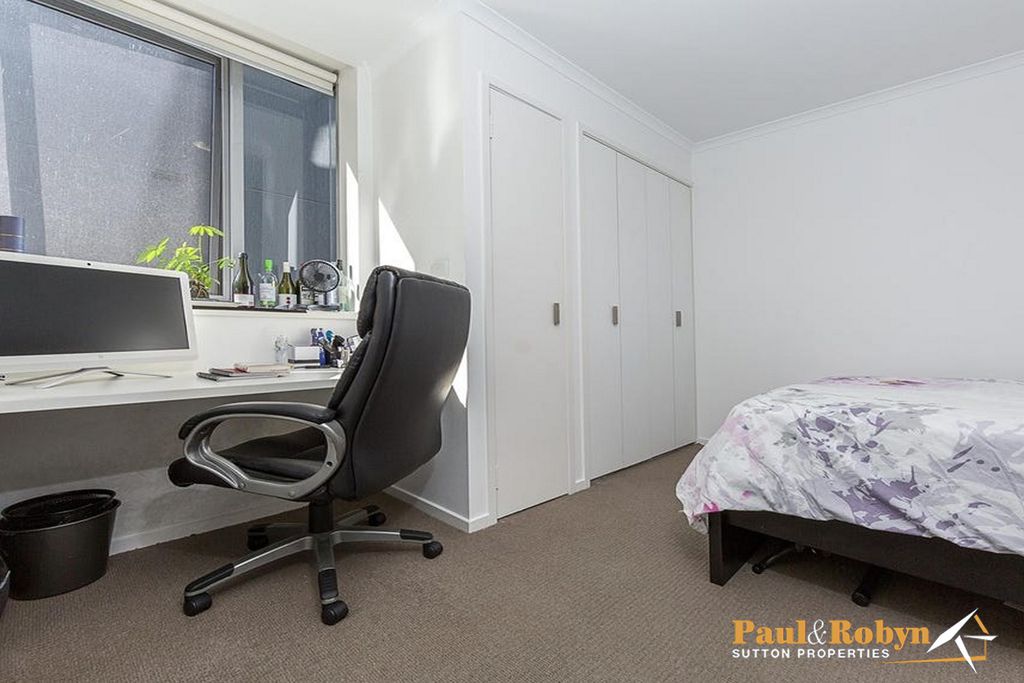 18 / 60 Lowanna Street, Braddon