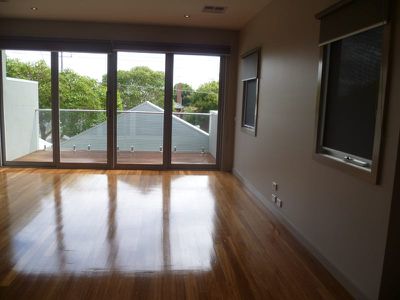 1 / 252 Pakington Street, Geelong West