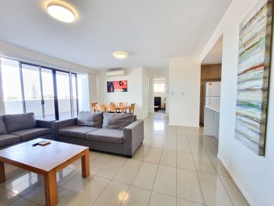 4 / 104 central lane, Gladstone Central