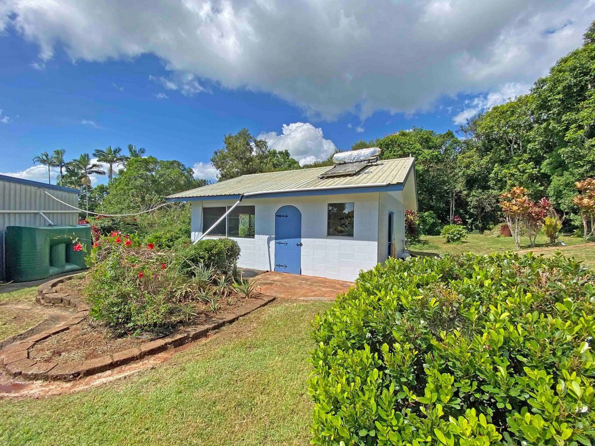 22 Panoramic Drive, Atherton