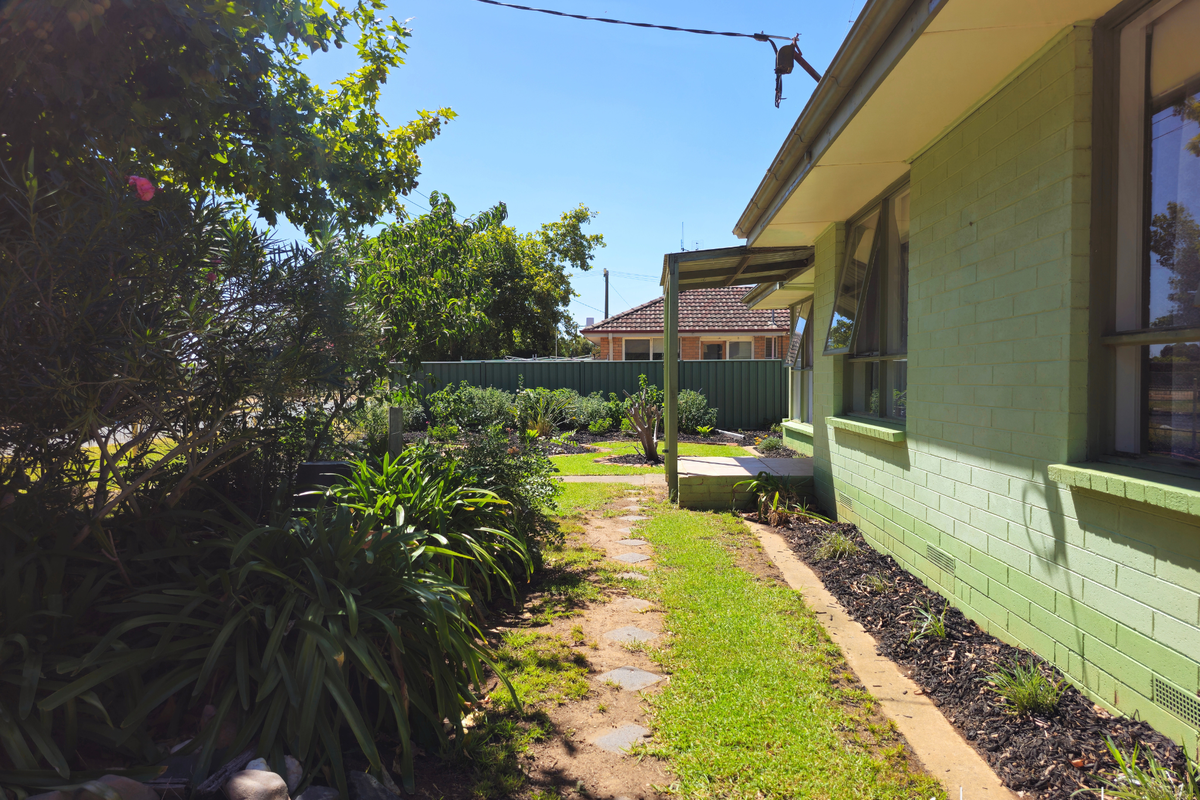 6 Cox Avenue, Tongala