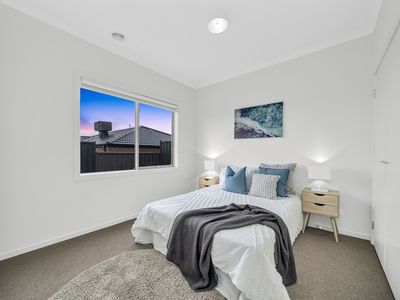 19 Nitre Street, Manor Lakes