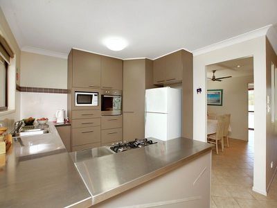 4 Maple Avenue, Tewantin