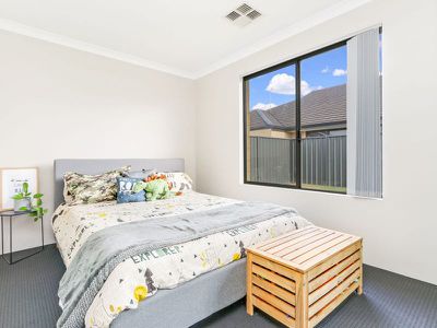 7 Coliban Approach , Baldivis