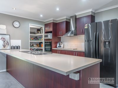 21-25  Galilee Court, Glenlogan