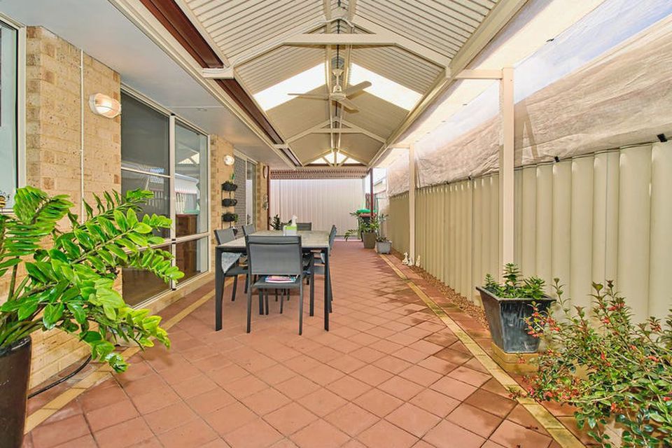 74 Chelmsford Avenue , Port Kennedy