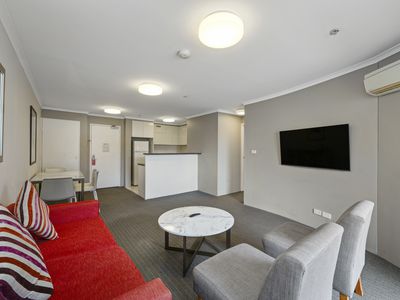 821 / 74 Northbourne Avenue, Braddon