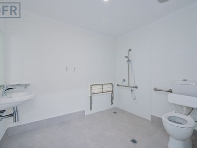 6 / 237 Barrington Street, Bibra Lake