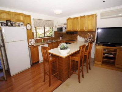 11 Karthena Crescent, Hawks Nest