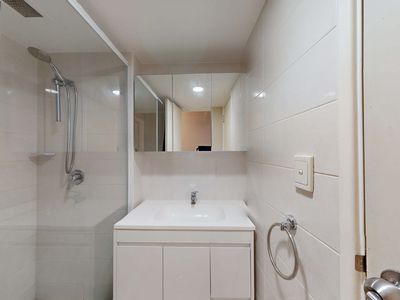 21 / 120-122 Lake Street, Perth
