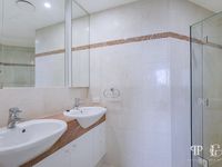 A10 / 100 Bowen Terrace, New Farm
