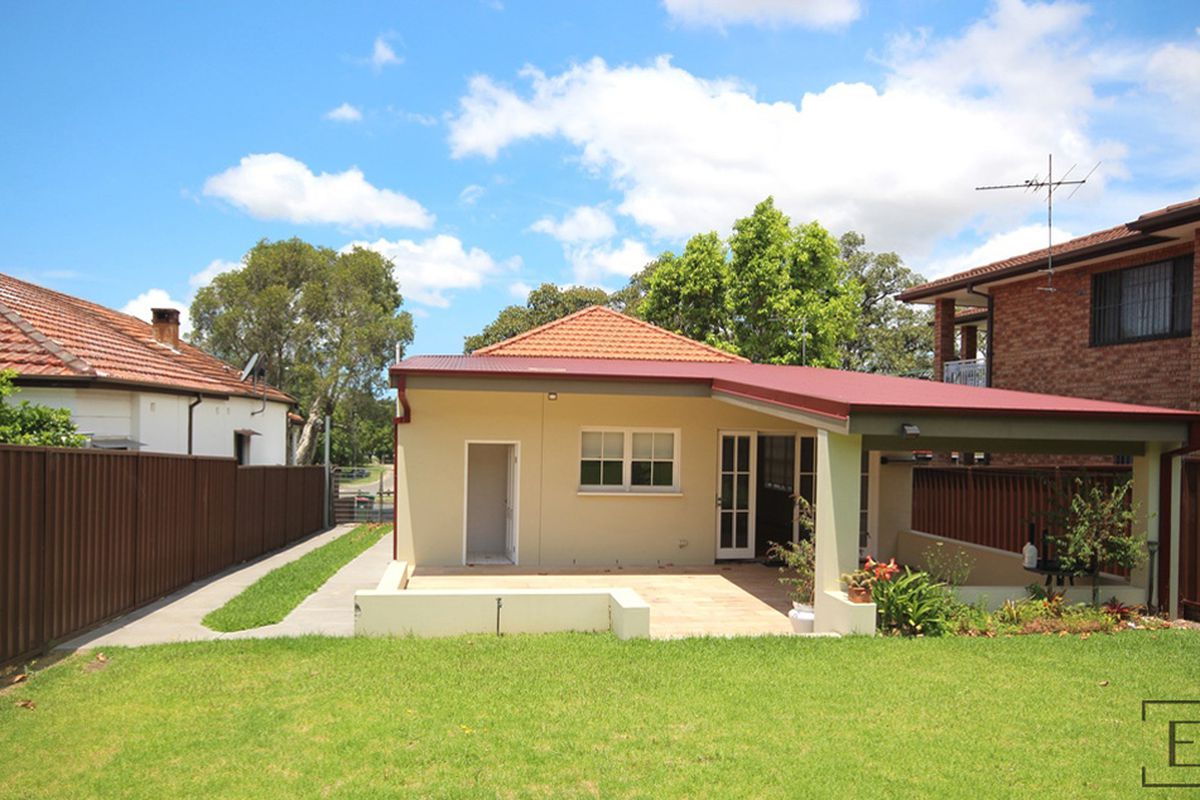 10 Loftus Street, Concord