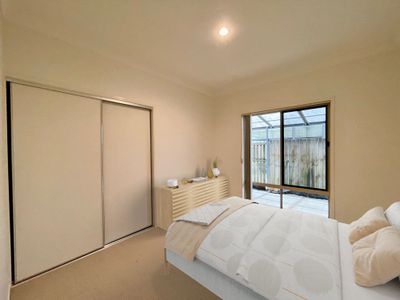64 Cromdale Circuit, Kawungan