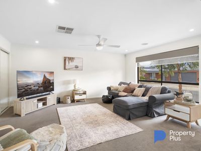 27 Elvey Drive, Kangaroo Flat