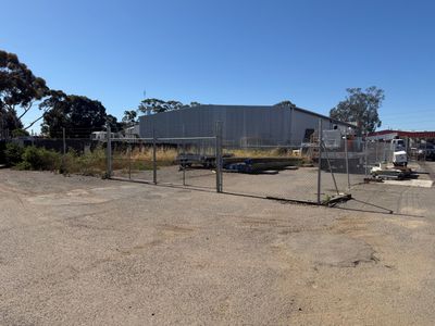 Yard Space / 2-6 Taminga Street, Regency Park