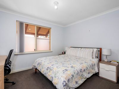 2 / 110 Collins Street, Piccadilly