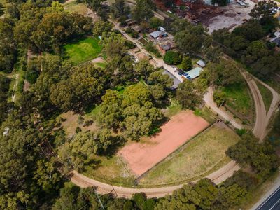 945 Nicholson Road, Oakford