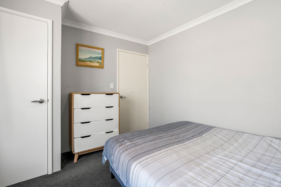 19 Calamocha Way, Piara Waters