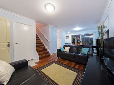1/11 Trevally Crescent, Manly West