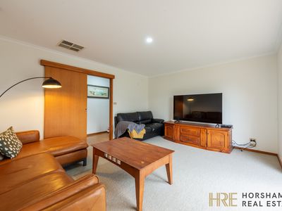 5 Landy Street, Horsham