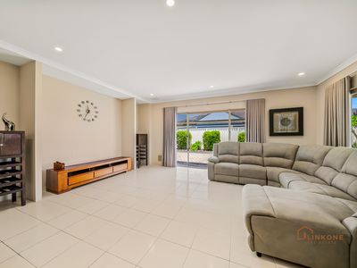 28 Fairfield Gardens, Canning Vale