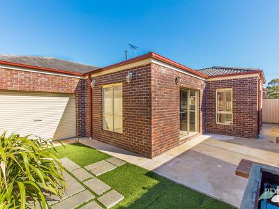 2 / 55 Walls Road, Werribee