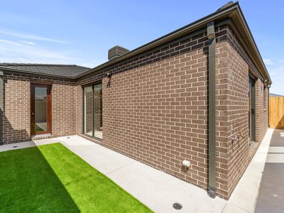 13 Pursuit Street, Mambourin