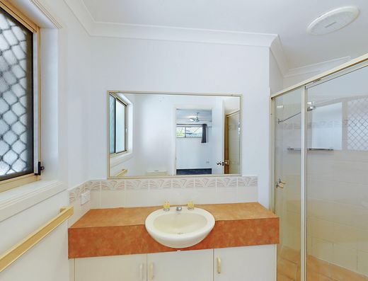 Family Home with Side Access image 7