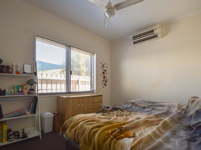 27 Minderoo Avenue, South Hedland
