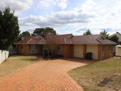 4 Finley Close, Bathurst