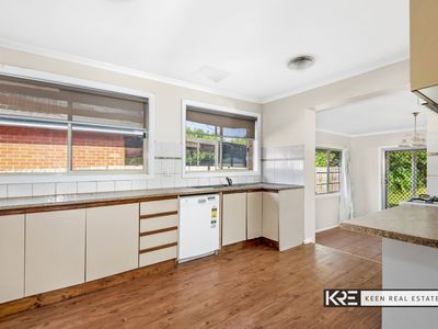 27 Lurline Street, Cranbourne