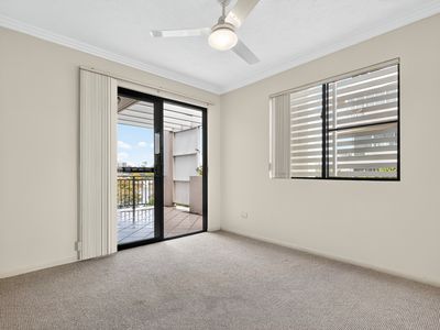 27 / 112 - 118 Oxlade Drive, New Farm