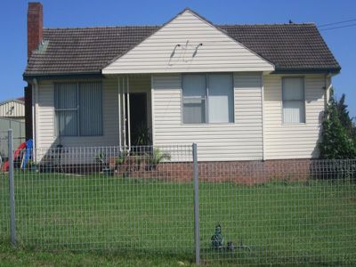 9 Dean Road, Warrawong