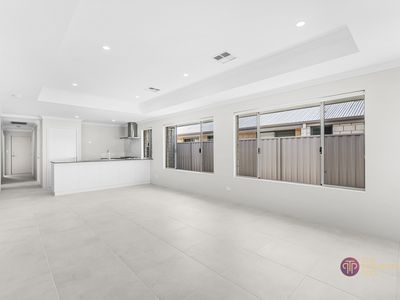 8 Henricus Avenue, Henley Brook