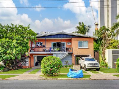 2/33 Breaker Street, Main Beach