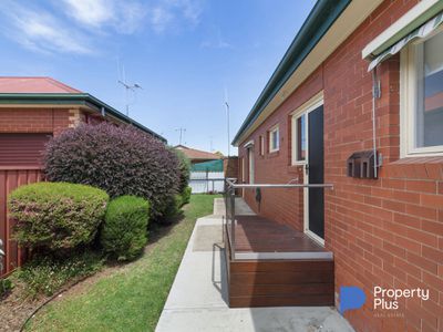 1 / 33 MacKay Street, Rochester