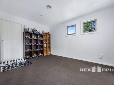 1 Sunshine Court, Hampton Park
