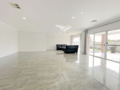 21 Kirkland Way, Parmelia
