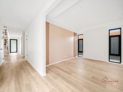 8A Castlereagh Close, Willetton